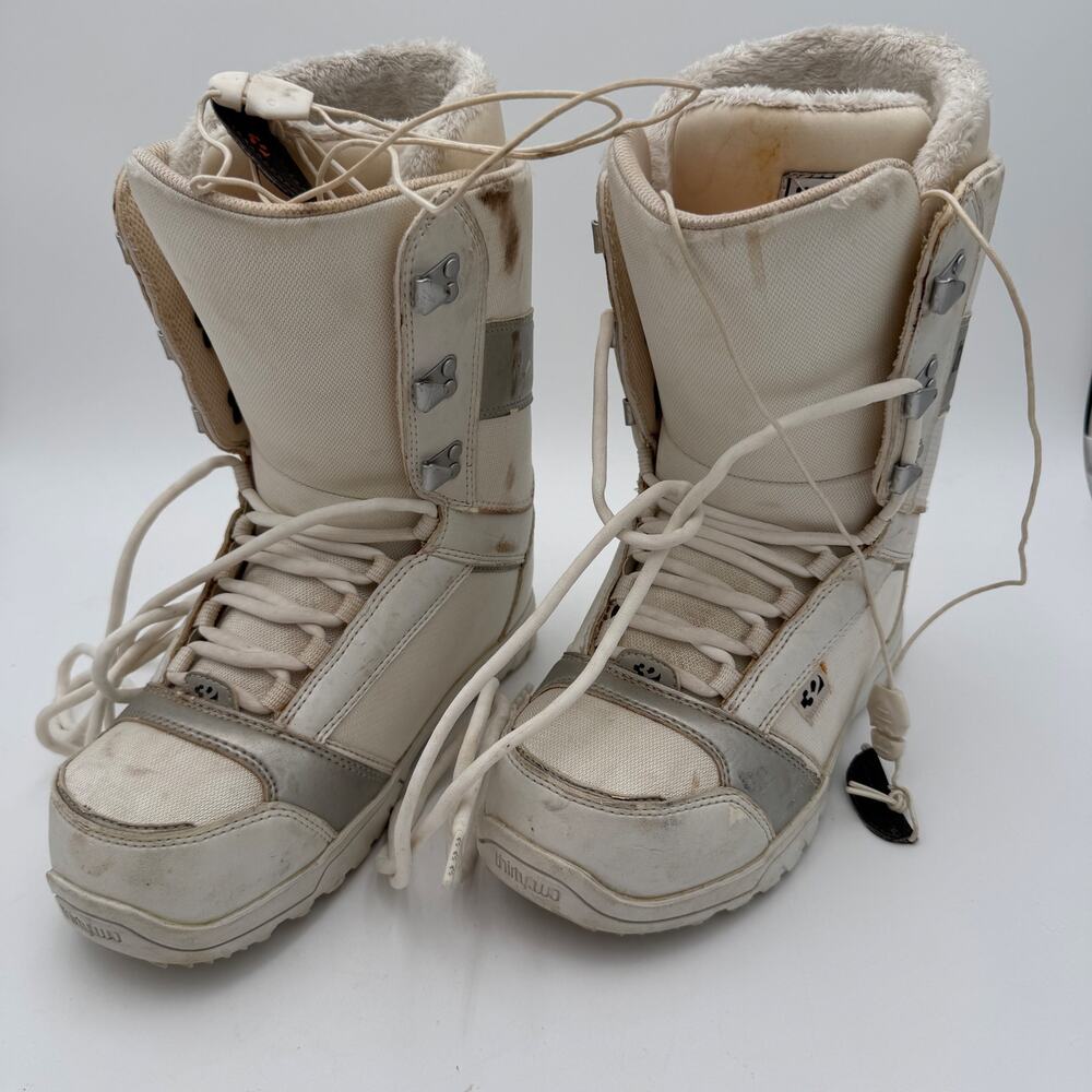 SZ 9.5 US ThirtyTwo Shifty Snow Board Boots